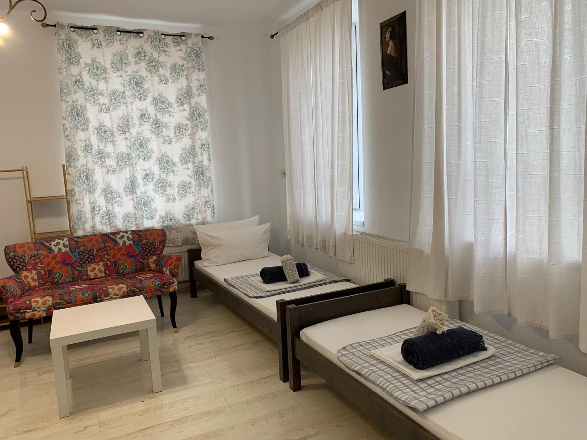 Casa Trandafirilor Hotel Tulcea Eksteriør billede
