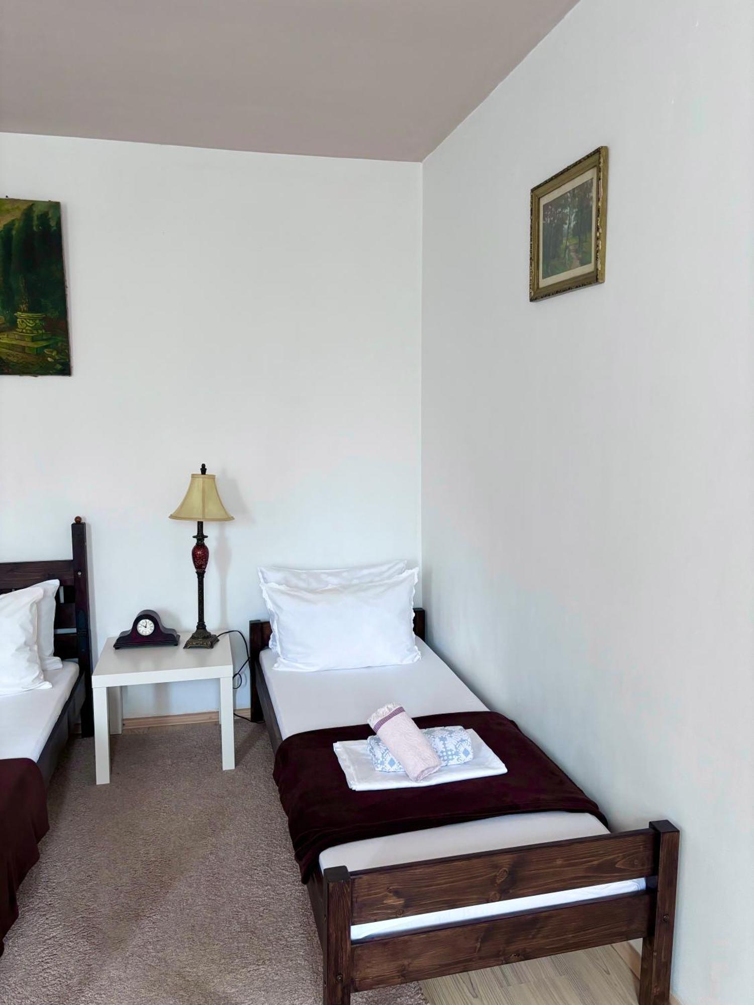 Casa Trandafirilor Hotel Tulcea Eksteriør billede