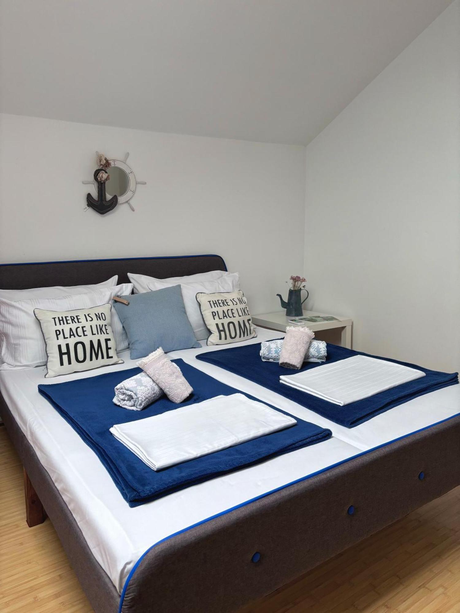 Casa Trandafirilor Hotel Tulcea Eksteriør billede