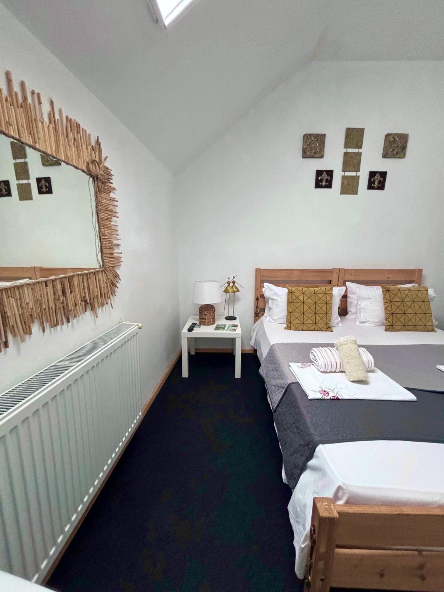 Casa Trandafirilor Hotel Tulcea Eksteriør billede