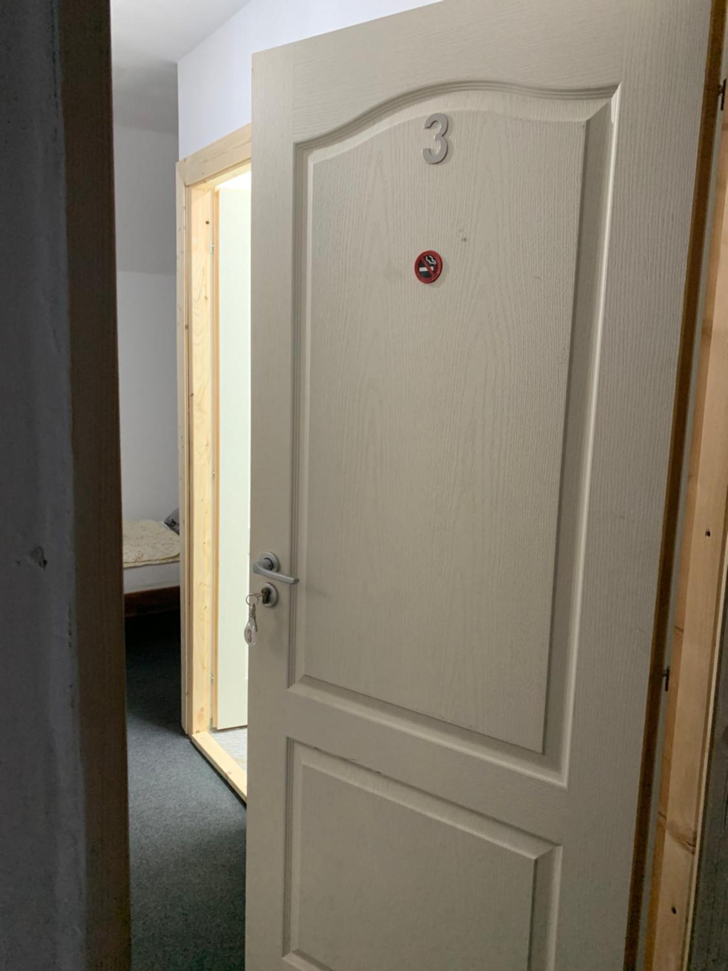 Casa Trandafirilor Hotel Tulcea Eksteriør billede